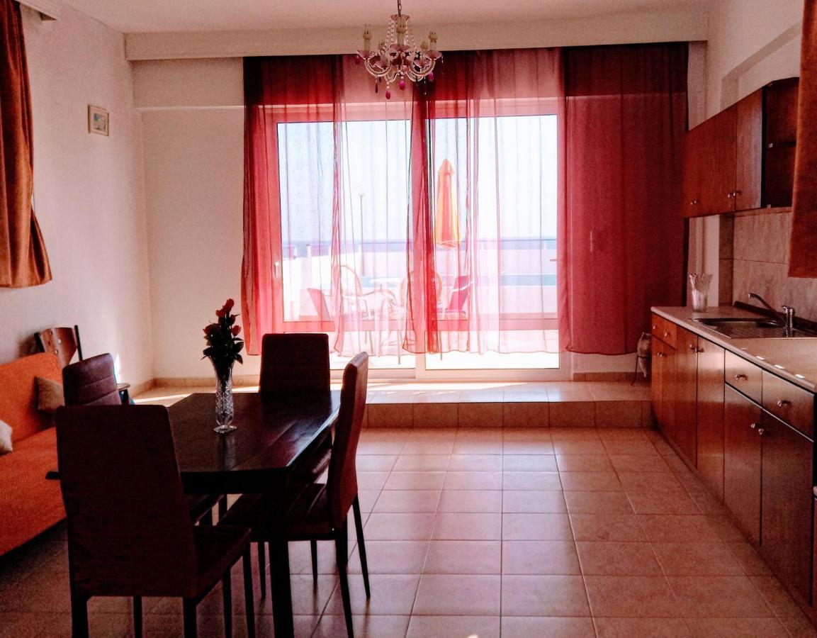 Saint Konstantin Beach Apartments Stegna Esterno foto